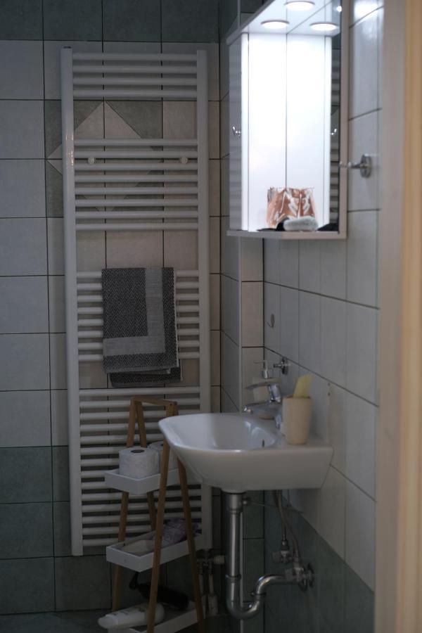 Emvi Apartments II Near Airport วราโวนา ภายนอก รูปภาพ
